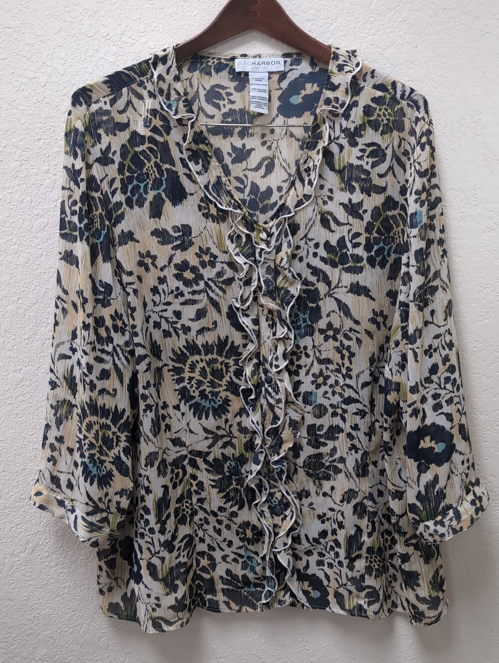 Moody Floral Sag Harbor V-neck Button-down Blouse With Ruffle Front Placket. 2XL